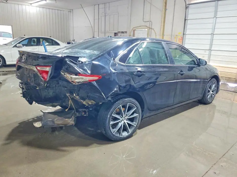 2015 TOYOTA CAMRY XSE  