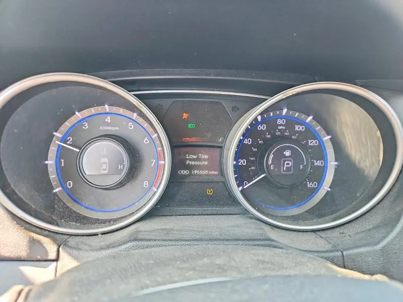 2013 HYUNDAI SONATA SE  