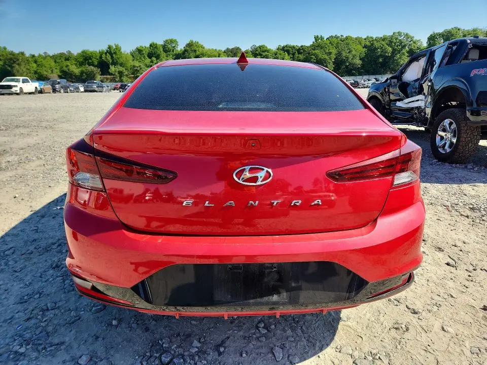 2020 HYUNDAI ELANTRA SEL  