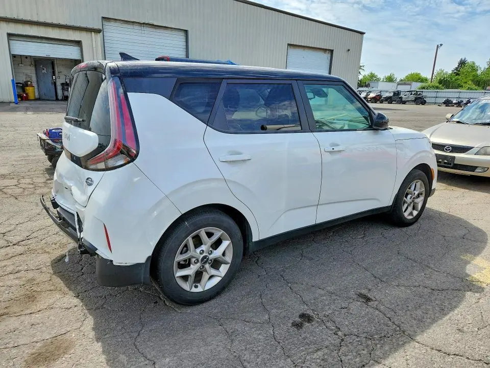 2024 KIA SOUL S  