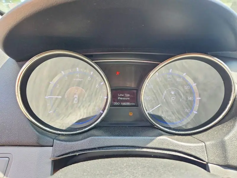 2012 HYUNDAI SONATA GLS  