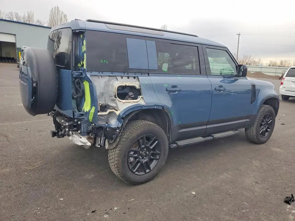 2025 LAND ROVER DEFENDER 110 S  