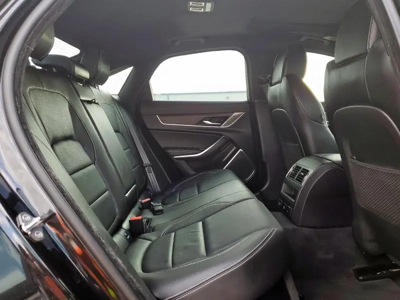 2023 JAGUAR XF R-DYNAMIC SE