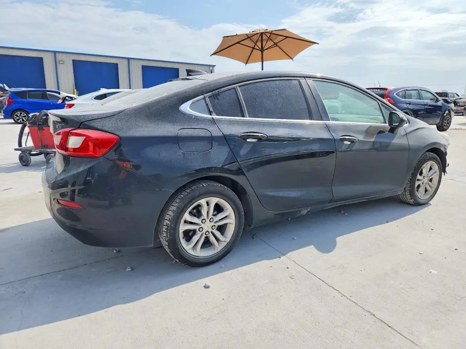 2019 CHEVROLET CRUZE LT  