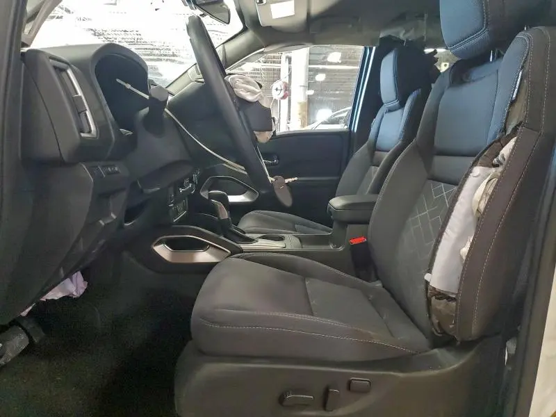 2024 NISSAN FRONTIER S  