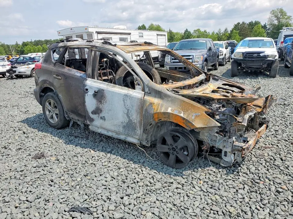 2015 TOYOTA RAV4 XLE  