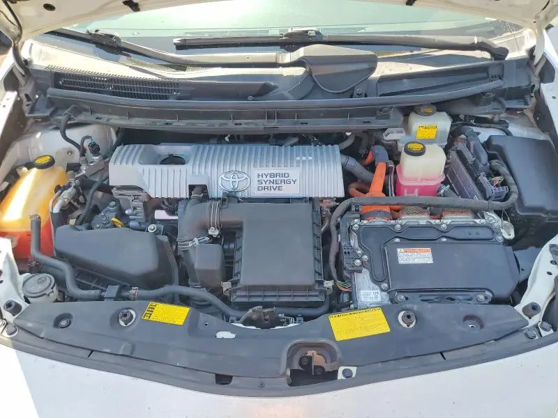 2014 TOYOTA PRIUS THREE  