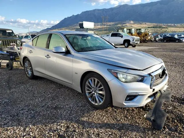 2018 INFINITI Q50 LUXE  
