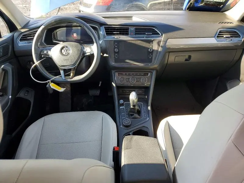 2020 VOLKSWAGEN TIGUAN SE  