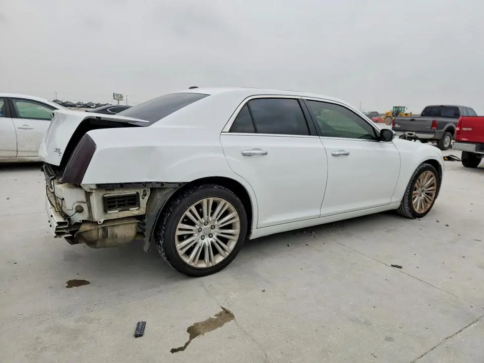 2013 CHRYSLER 300C   