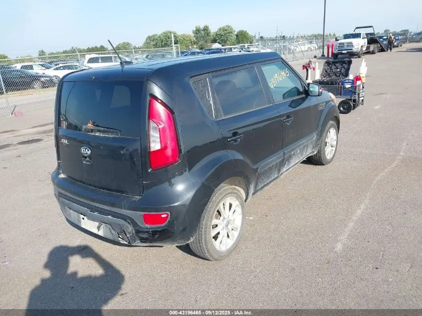 2013 KIA SOUL +