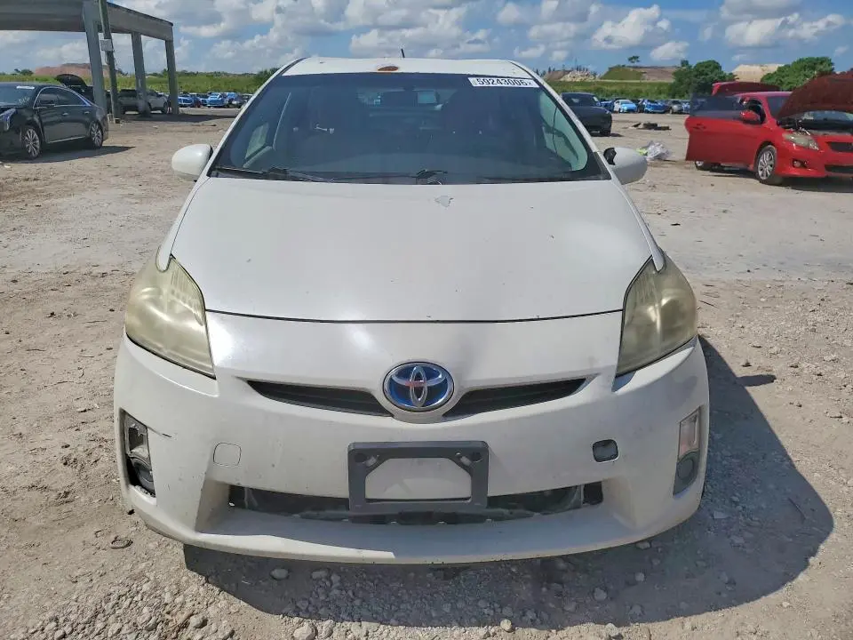 2010 TOYOTA PRIUS III  