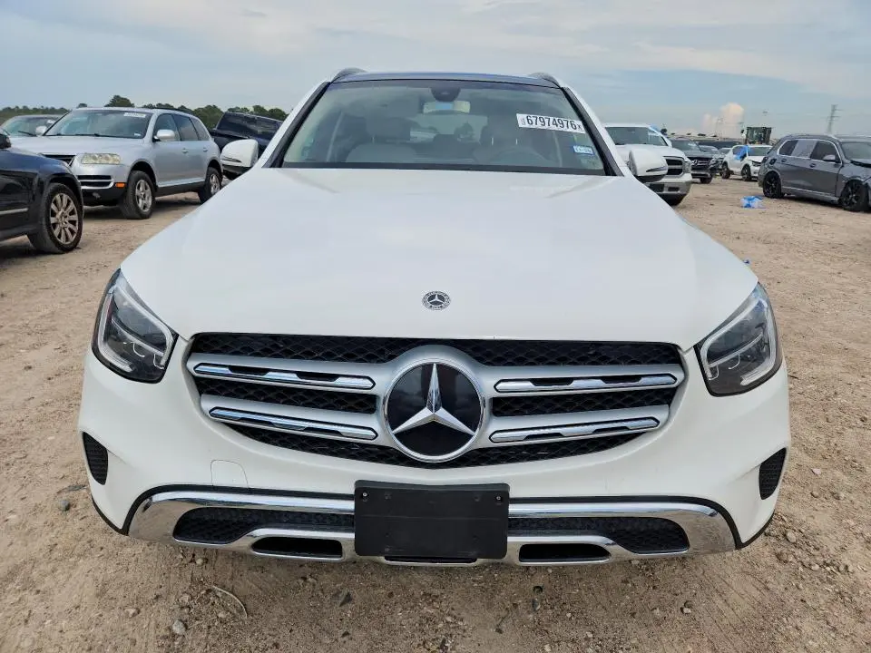 2020 MERCEDES-BENZ GLC 300  