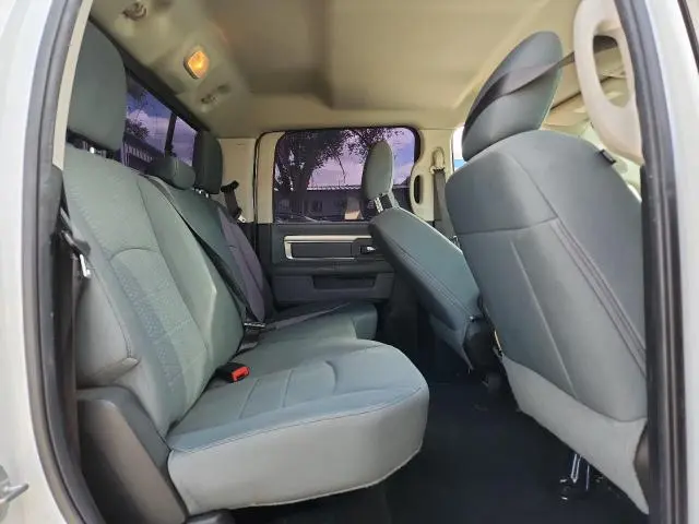 2019 RAM 1500 CLASSIC SLT  