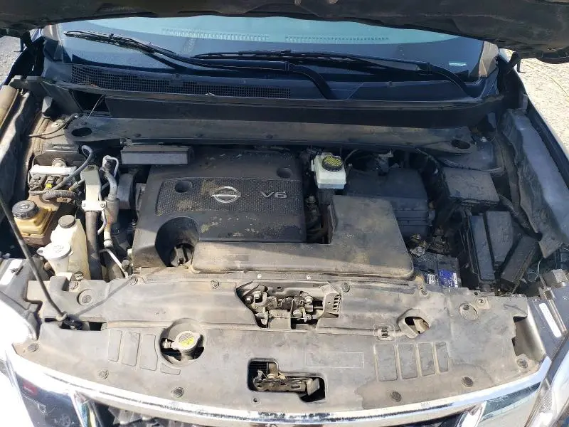 2016 NISSAN PATHFINDER SV  