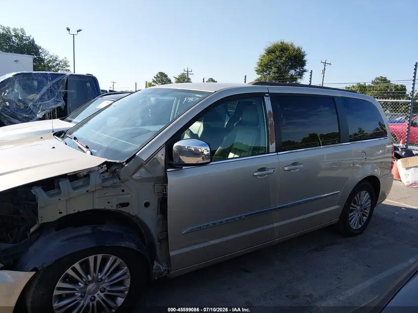 2015 CHRYSLER TOWN & COUNTRY TOURING-L