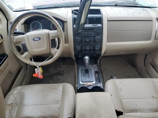 2010 FORD ESCAPE LIMITED  