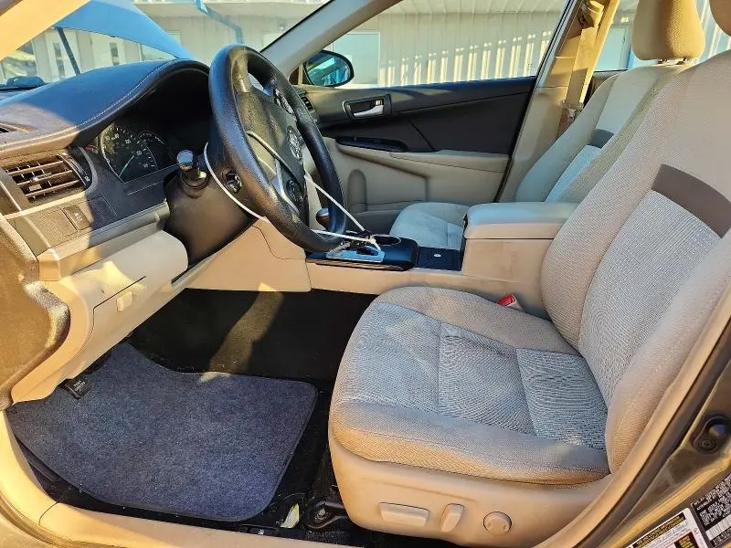 2014 TOYOTA CAMRY LE  