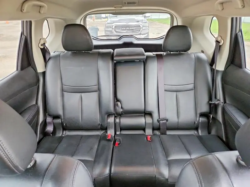 2017 NISSAN ROGUE SL  