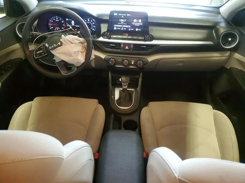 2022 KIA FORTE LXS  