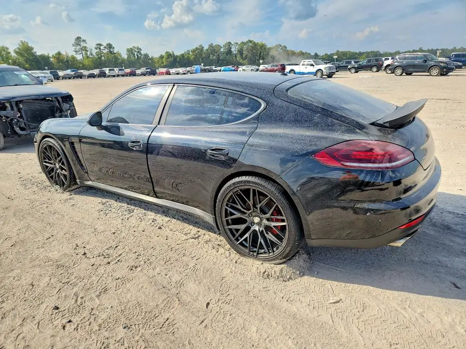 2014 PORSCHE PANAMERA 2  