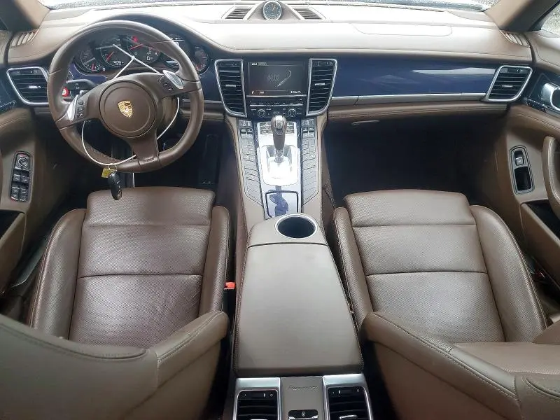 2016 PORSCHE PANAMERA 2  