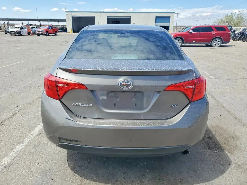 2019 TOYOTA COROLLA SE  