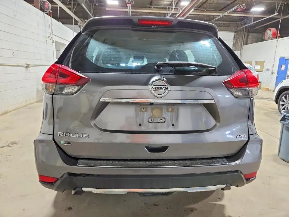 2018 NISSAN ROGUE S AW   