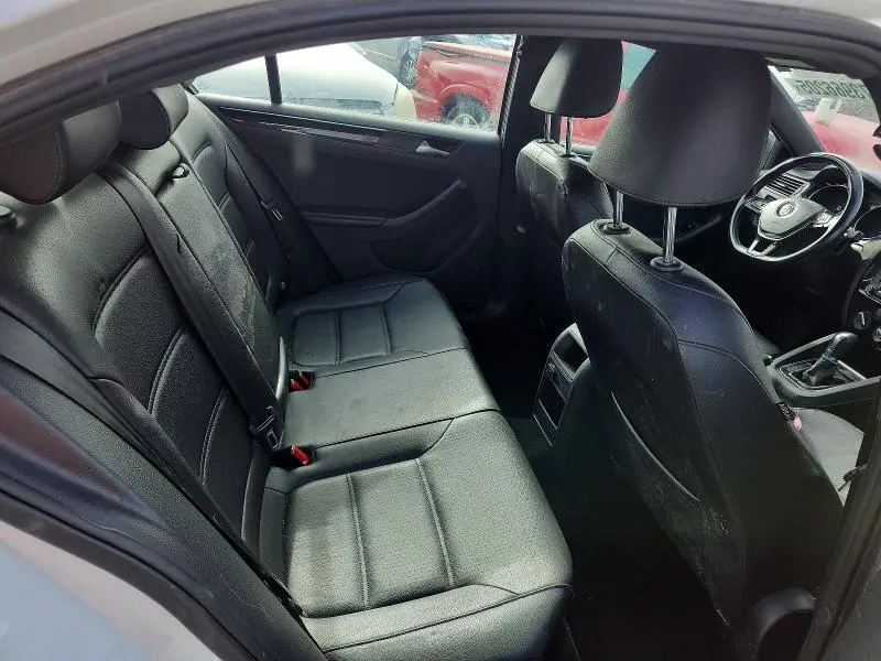 2018 VOLKSWAGEN JETTA SPORT  