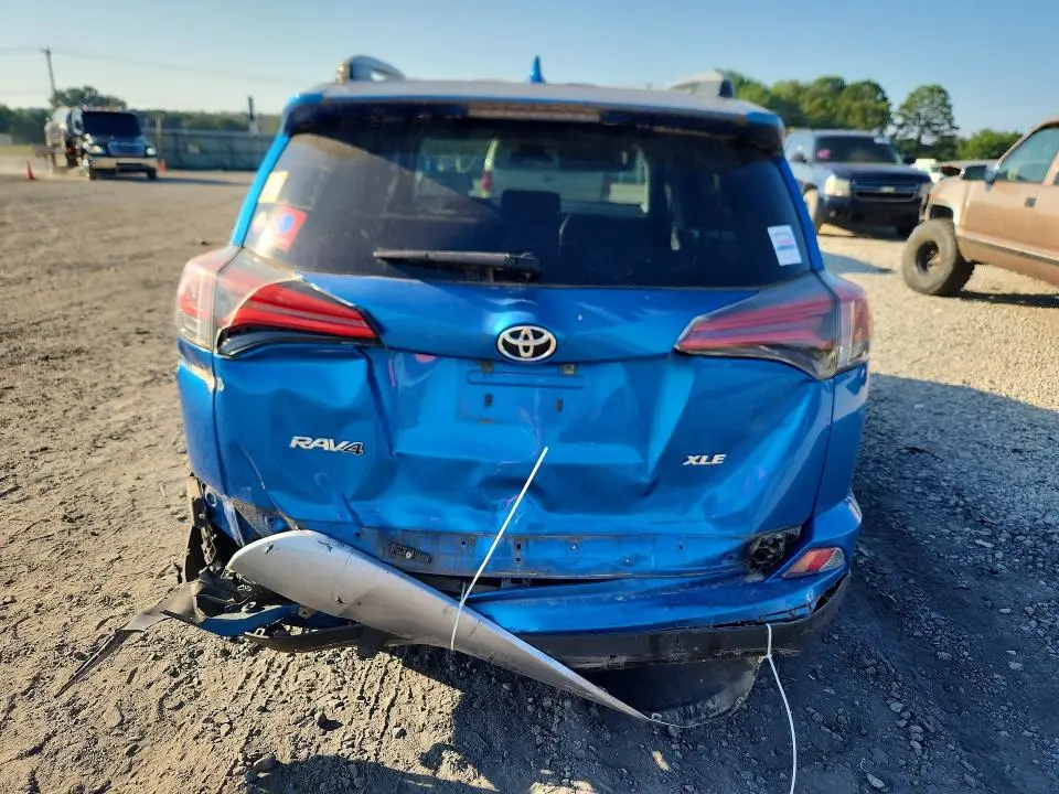 2017 TOYOTA RAV4 XLE  