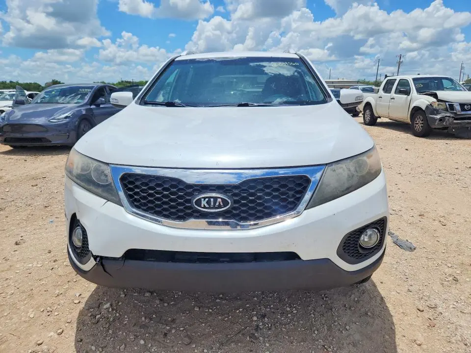 2011 KIA SORENTO LX  