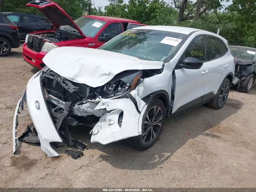 2022 FORD ESCAPE SE