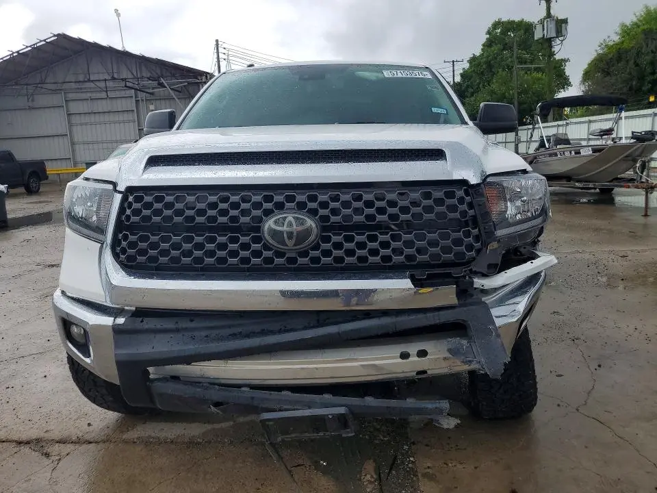 2019 TOYOTA TUNDRA CREWMAX SR5  