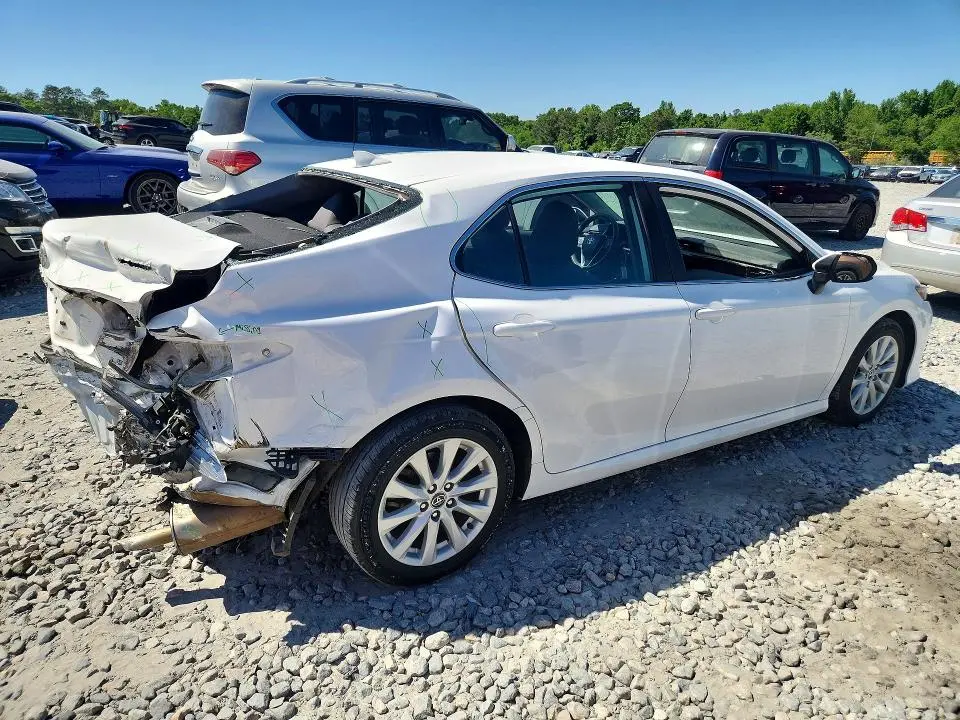 2020 TOYOTA CAMRY LE  