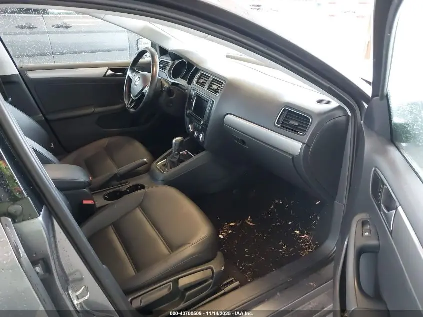 2017 VOLKSWAGEN JETTA 1.4T SE