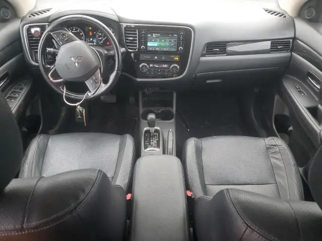 2016 MITSUBISHI OUTLANDER SE