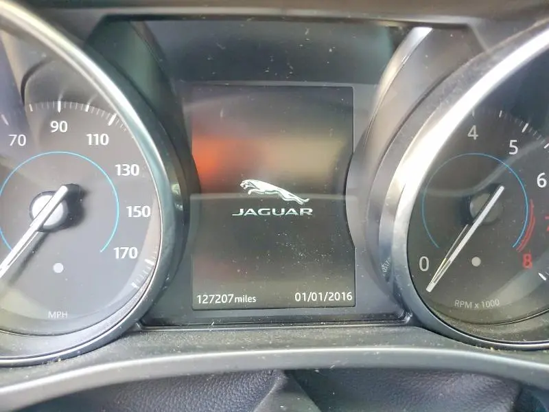 2019 JAGUAR XE   