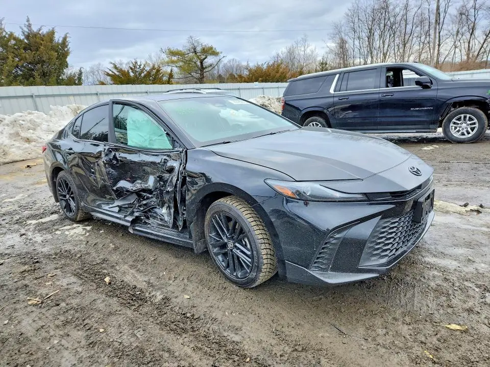2025 TOYOTA CAMRY XSE  