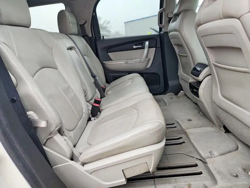 2012 GMC ACADIA SLT-1  