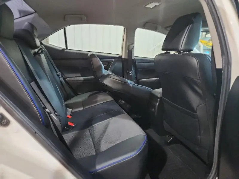 2019 TOYOTA COROLLA SE  