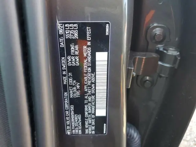 2022 VOLVO XC60 B6 R-DESIGN  