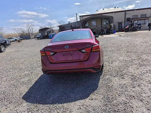 2024 NISSAN ALTIMA SV  