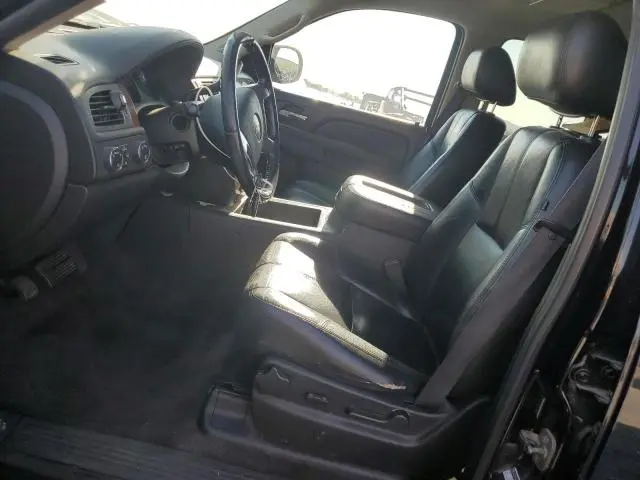 2011 CHEVROLET SUBURBAN K1500 LT  