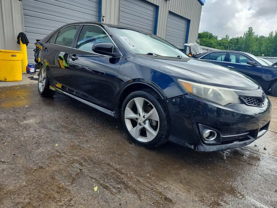 2012 TOYOTA CAMRY SE SPORT LIMITED EDITION  