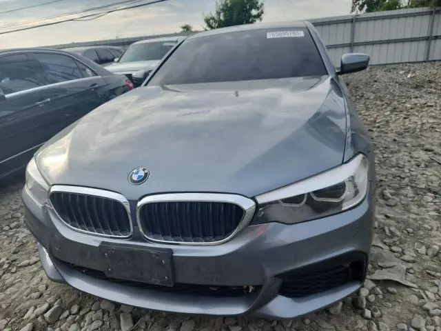 2019 BMW 530XE   
