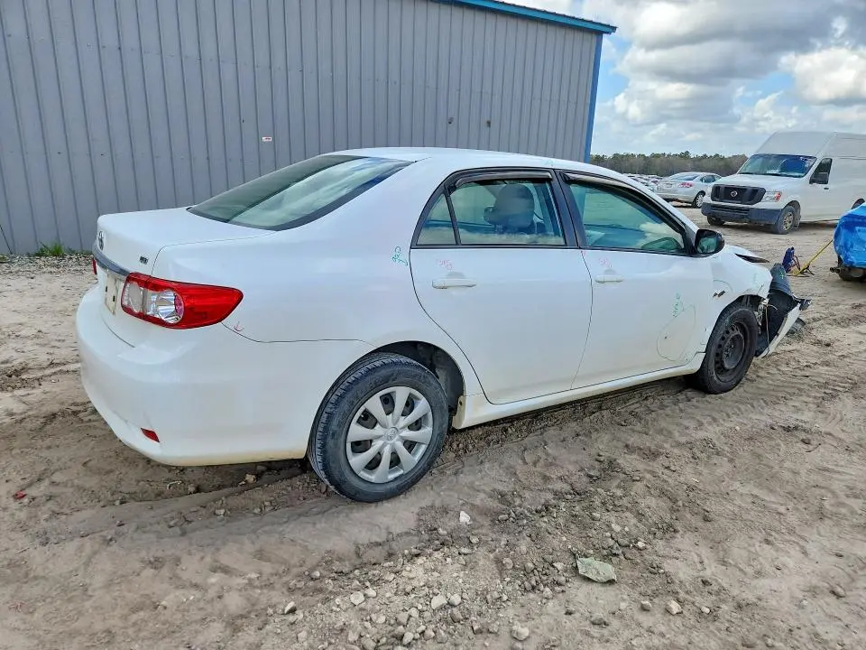 2011 TOYOTA COROLLA LE  