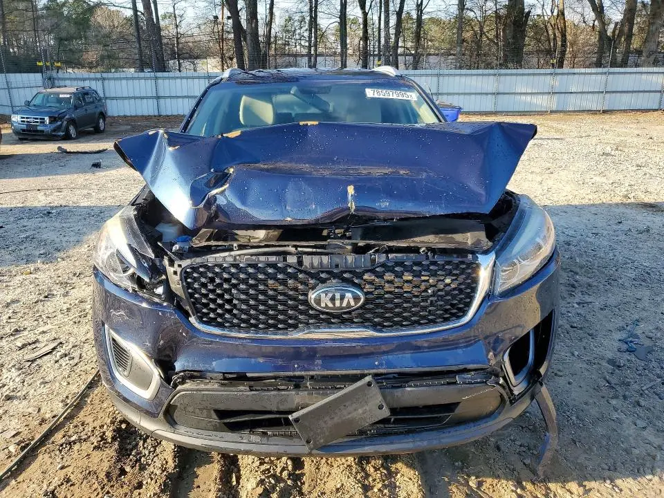 2017 KIA SORENTO LX V6  