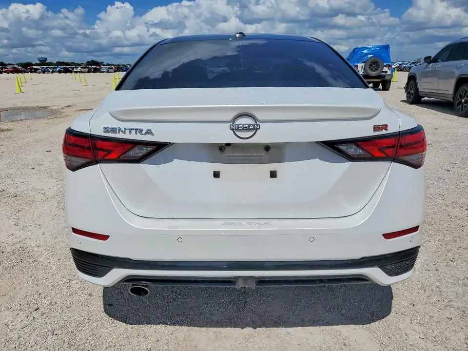 2024 NISSAN SENTRA SR  