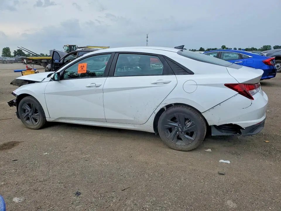 2022 HYUNDAI ELANTRA SEL  