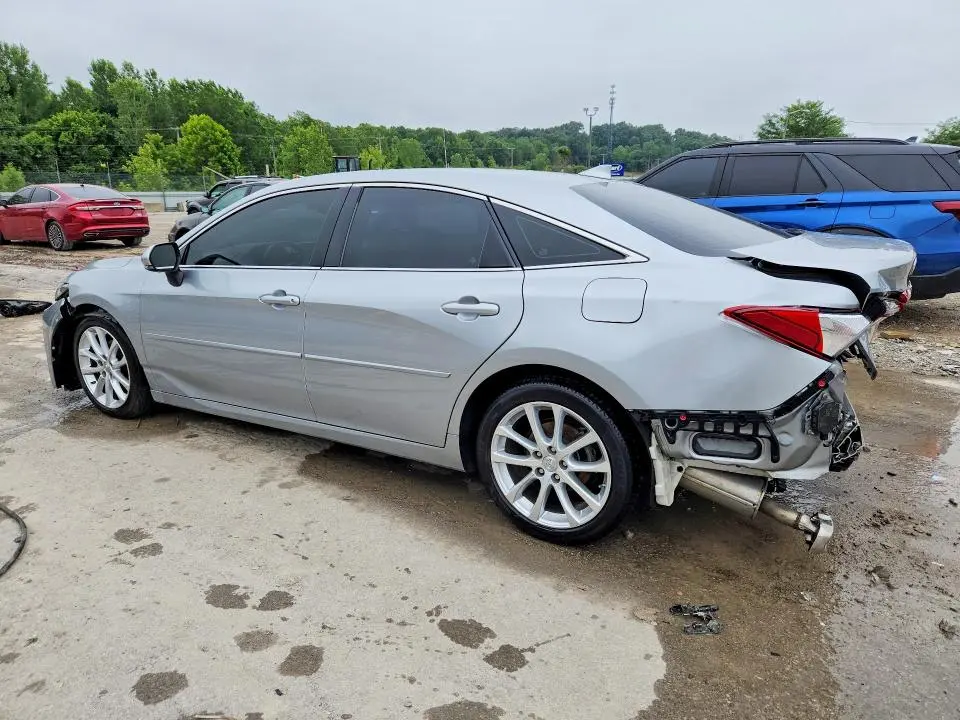 2019 TOYOTA AVALON LIMITED  